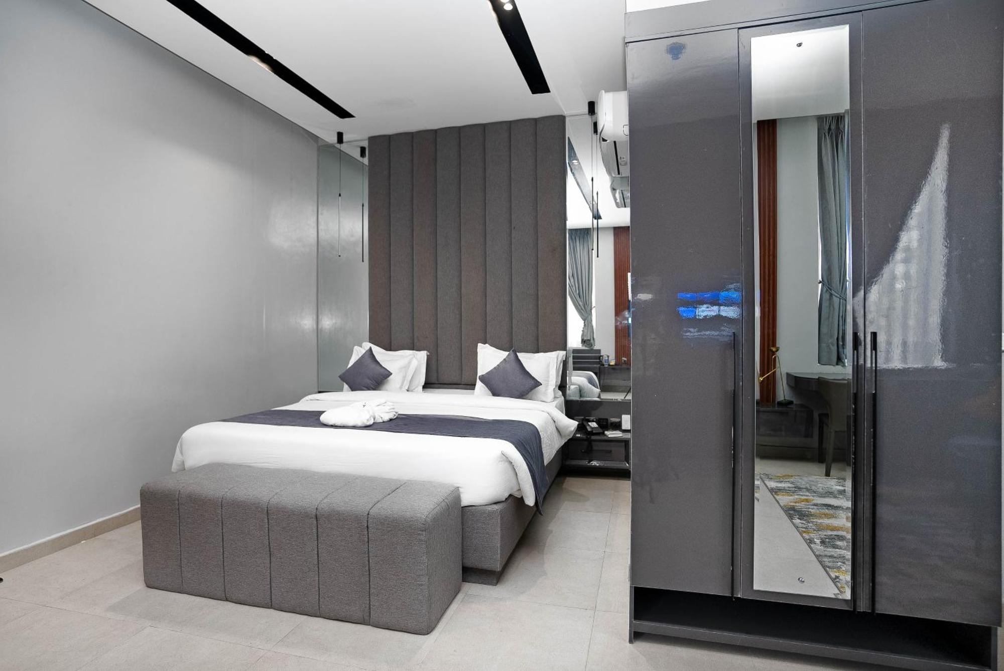 Gta Hotel อีเคจา ภายนอก รูปภาพ